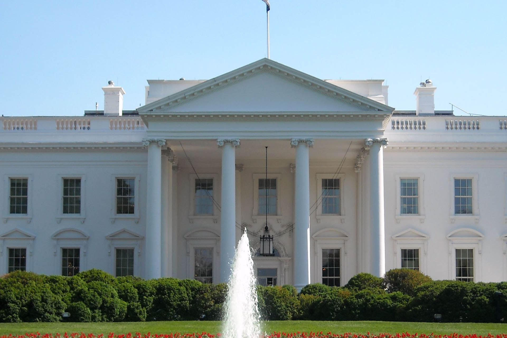 White House Council of Economic Advisers Slam Crypto Industry in Annual Report