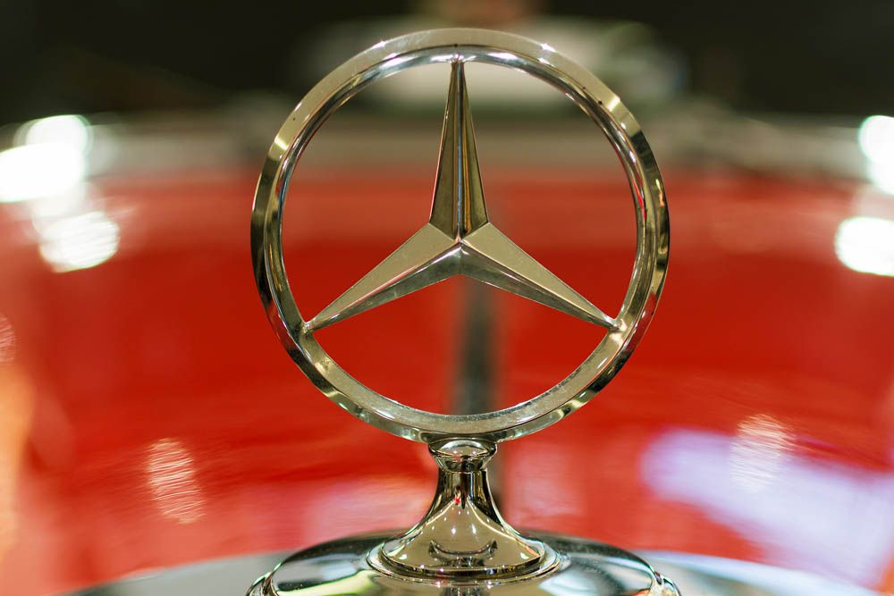 mercedes benz blockchain protype for supplychain